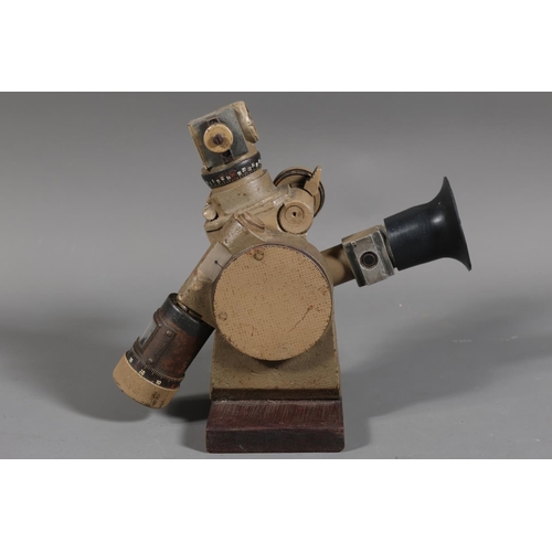 1664 - WWII era Nazi German Third Reich MGZ40 (Maschinengewehr Zielfernrohr 40) optical sight for the MG34 ... 