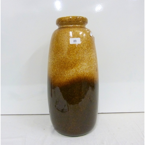 Lot 23        