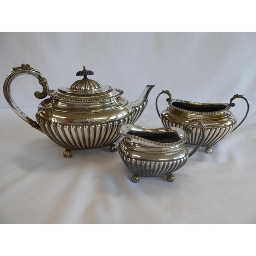 19 - Gadrooned silver 3 piece tea set - Sheffield 1899/1903