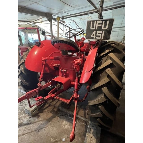 111 - McCormick International 2wd Tractor
Reg: UFU451
Serial number: 708552 R1
Tyres Front 100% Rear 100%