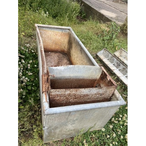 67 - 4ft water trough