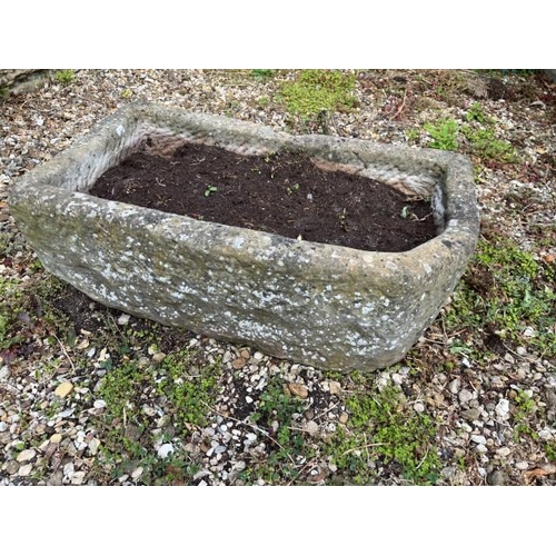 72 - Stone garden trough 32� x 19� x 11�