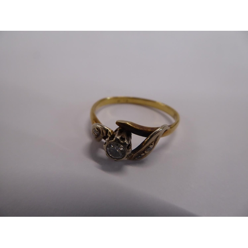 24 - 18ct gold diamond ring (2.3g)