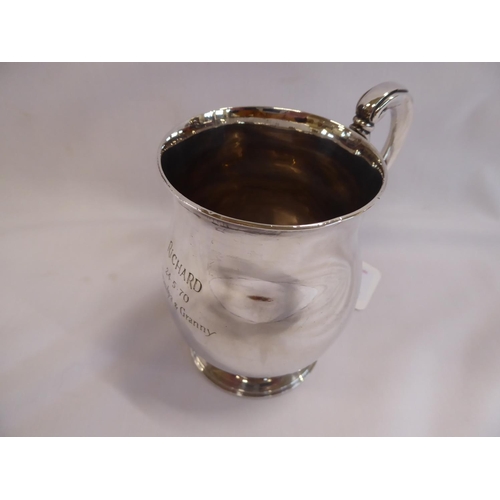 3 - Silver half pint tankard - London 1905 (with dedication engraving)