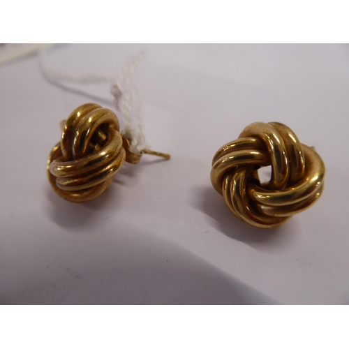 33 - Pair 9ct gold knot earrings (2.8g)