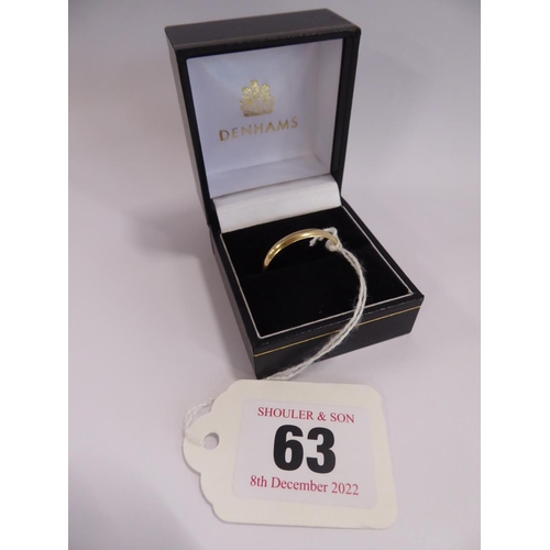 63 - 9ct gold wedding band