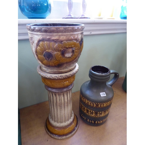 173 - Mid 20thC glazed West German jug and jardiniere on stand (2)