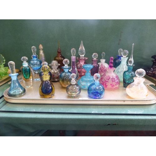 91 - Studio glass perfume bottles - Sark, Andrew Sanders etc. (21)