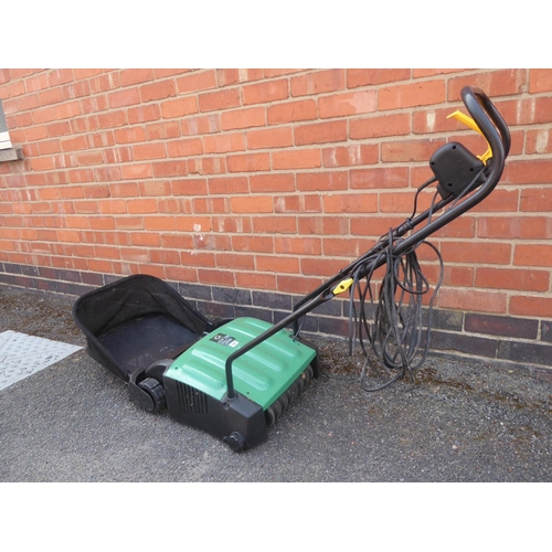 54 - Gardenline electric lawn scarifier