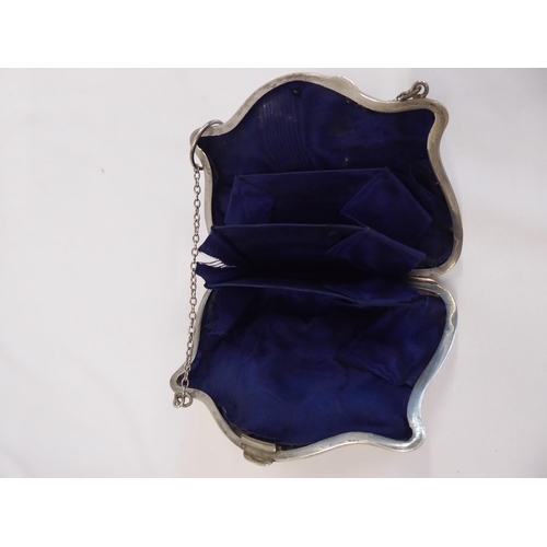 29 - Silver evening purse - Chester 1912