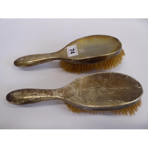 74 - Silver hairbrushes - London 1895 (2)