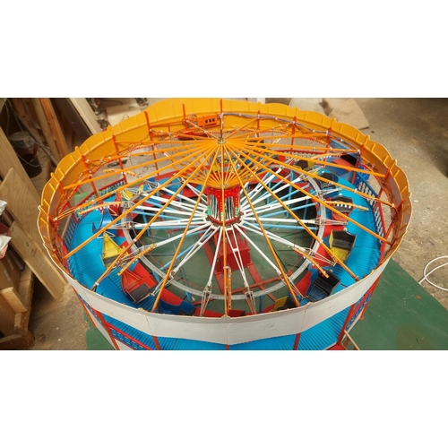 18 - 1:12 Mattaboy fairground ride. 
All lights have been rewired and are connected. This beautiful fairg... 