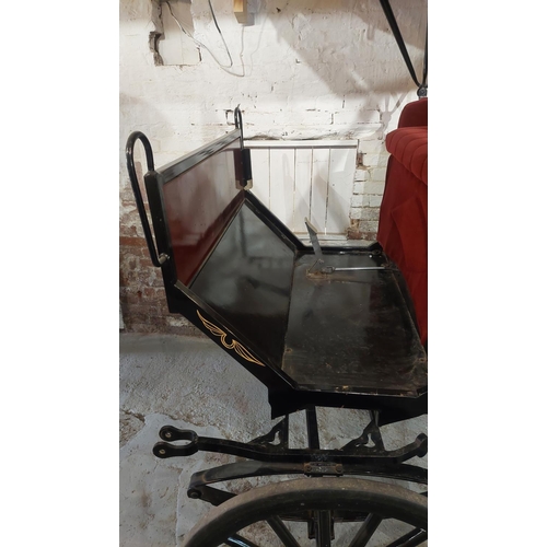 13 - Voitures Robert & Fils Canadian 19th century ‘tall’ cart.

shaft connection height from ground - 27i... 