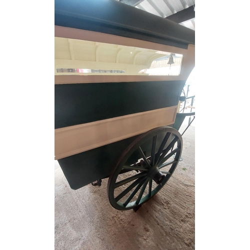 15 - ‘P J & Dunn’s bakers’ 

Wheel diameter - 43 inch 
Shaft length - 62 inch

This cart started life as ... 