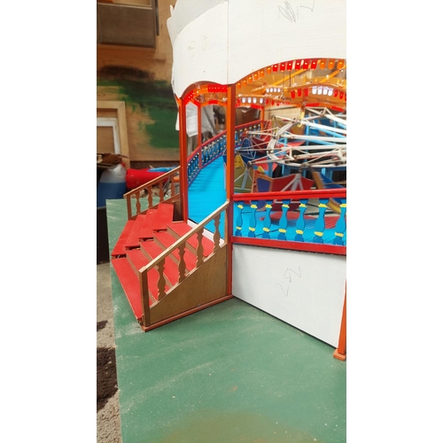 18 - 1:12 Mattaboy fairground ride. 
All lights have been rewired and are connected. This beautiful fairg... 