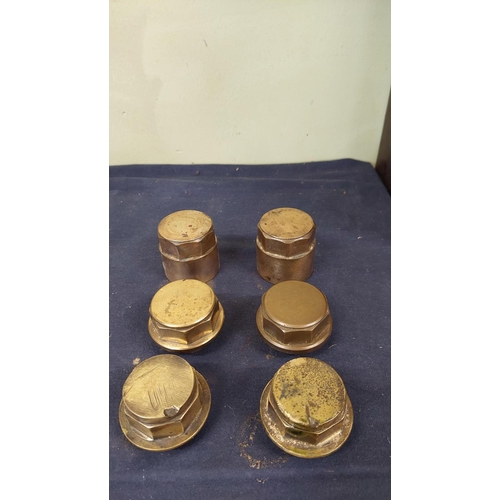 20 - Carriage Side Lamps, Carriage Wheel Nuts & Spares