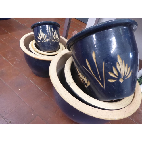 17 - Glazed garden pots (7)