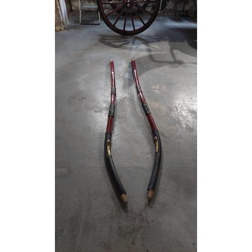 6 - Victorian Ladies Carriage 

including shafts - 75inch
Shaft connection - 36 inches


The Victoria is... 