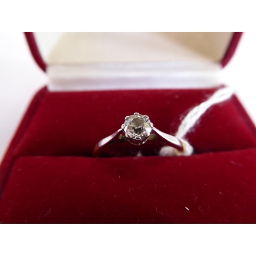 1 - 18ct gold and platinum solitaire diamond ring (1.9g)