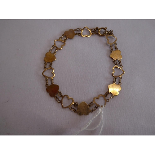 12 - 9ct gold chain of hearts bracelet (4.4g)