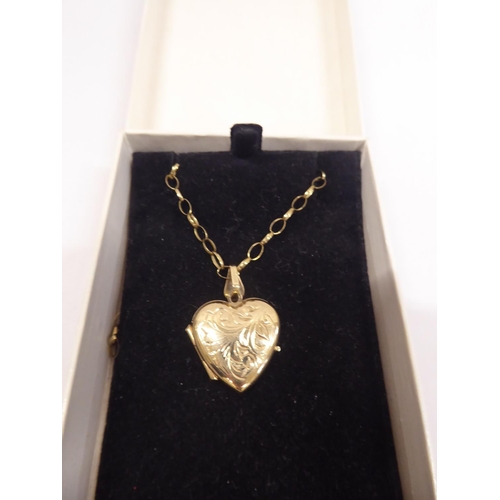 59 - 9ct gold heart shape locket necklace and solitaire pearl ring (4.9g)