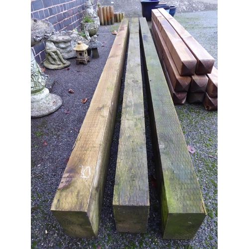 15 - Wooden sleepers 118