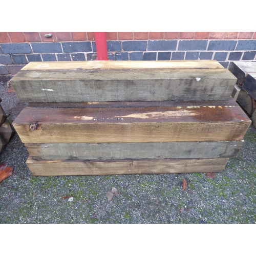 22 - Short wooden garden posts 900m x 100mm x 100mm (14)