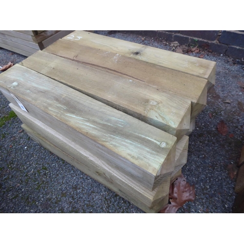 23 - Short wooden garden posts 600mm x 100mm x 100mm (12)
