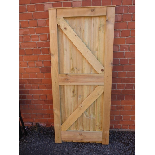 44 - Featheredge country gate 1770 x 750mm