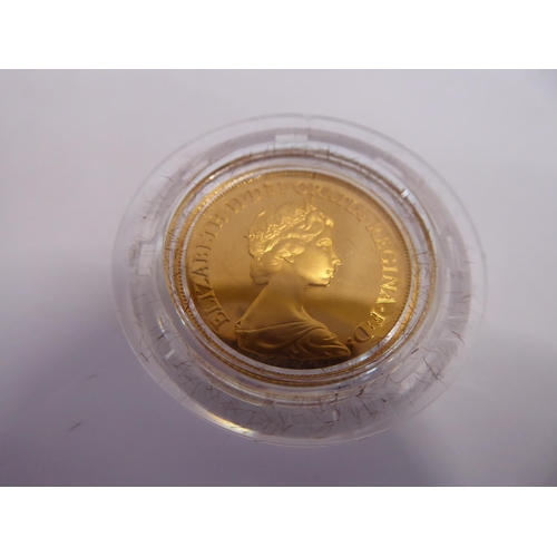 34 - 1981 proof gold sovereign