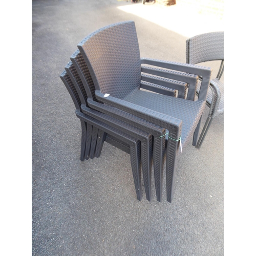 33 - Plastic rattan garden chairs (6)