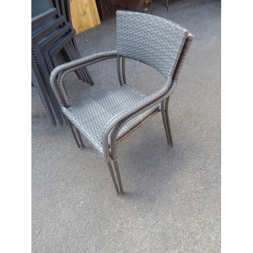 33 - Plastic rattan garden chairs (6)