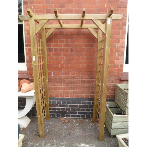 2 - Wooden 'Ruddington' arch (2.1m h x 1.6m w)