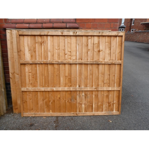 21 - Wooden feather edge fence panel (1820x1520mm) (3)