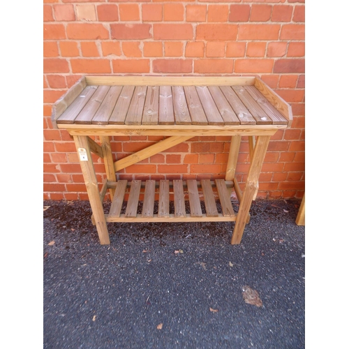 4 - Wooden 'Fineshade' potting table (108 x 92 x 52mm)