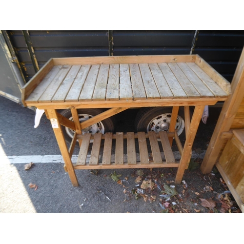 5 - Wooden 'Fineshade' potting table (108 x 92 x 52mm)