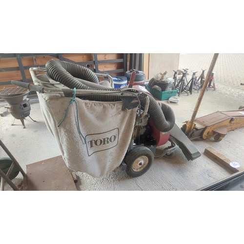 25 - Toro self propelled 5hp vacuum blower