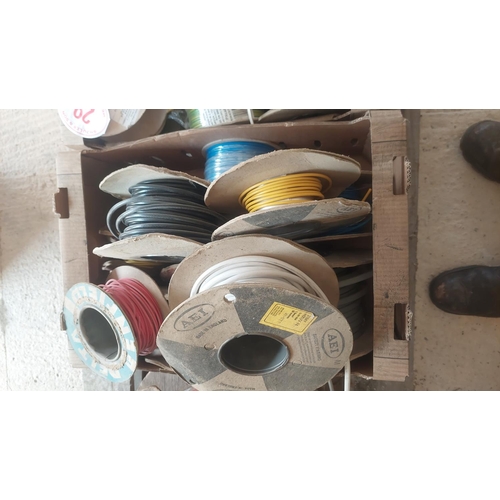 29 - Qty electric cables