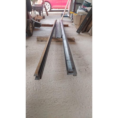 35 - Qty 10ft angled steel etc