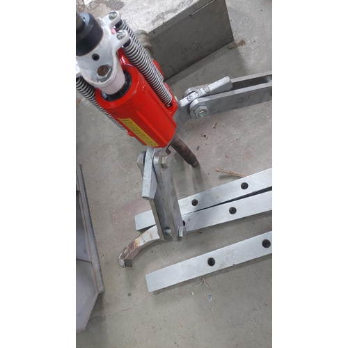 44 - OTC 17.5 Tonne puller block