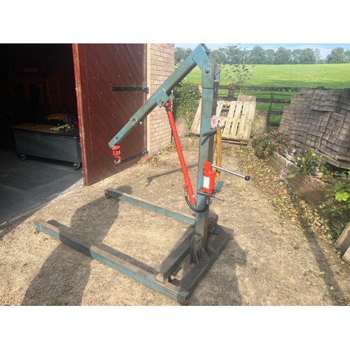 168 - Harvey Frost folding temer floor crane, 1/2 tone lift