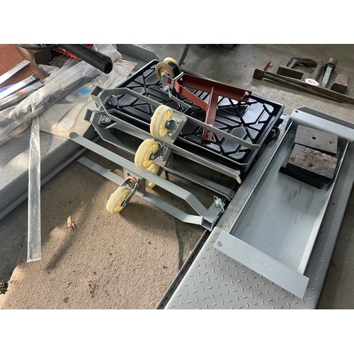 172 - Bonar 4 post car lift 2018, lightly used, in great condition complete with centre jack lift, drip tr... 