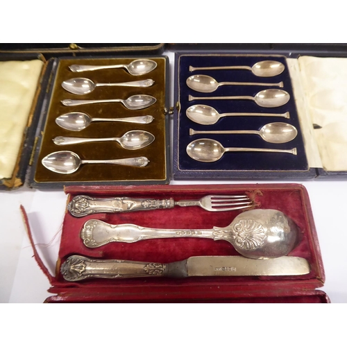 60 - Cased silver cutlery - Mappin & Webb teaspoons - Sheffield 1930, Walker & Hall teaspoons - Sheffield... 