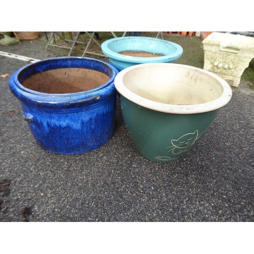 20 - Large glazed plant pots (3)