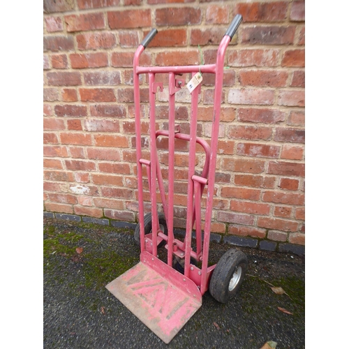 41 - Tubular steel combination sack barrow