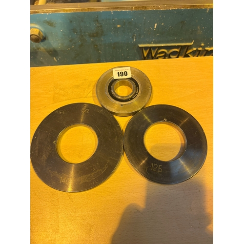 190 - 3 x Bearing toller guide