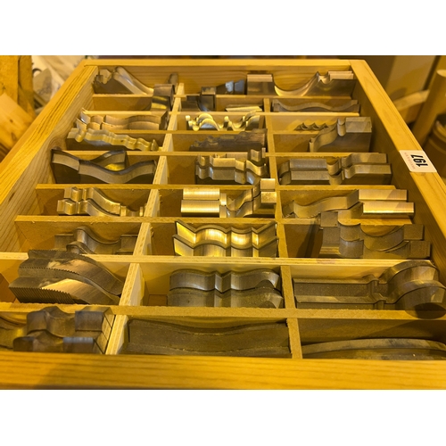 197 - Whitehill serrated and pin secured mould blocks cutters