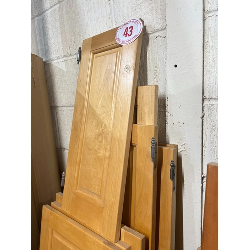 43 - Approx 16 Maple cupboard doors