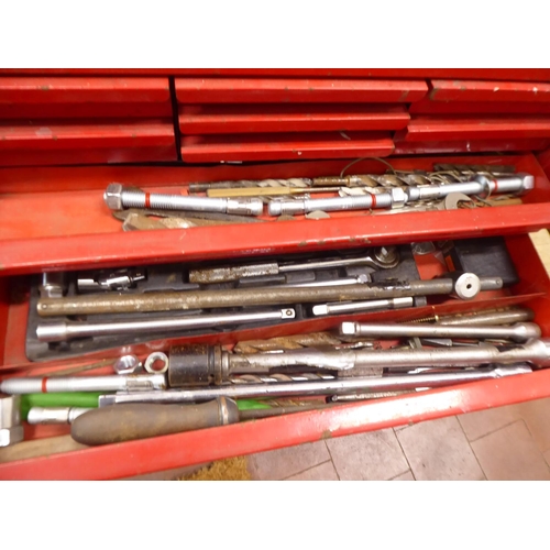 60 - Spanners, sockets etc. in Snap-on tool chest on Clarke Strong Arm dolly