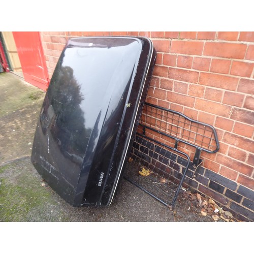 35 - Fibreglass gloss black roof box and dog guard